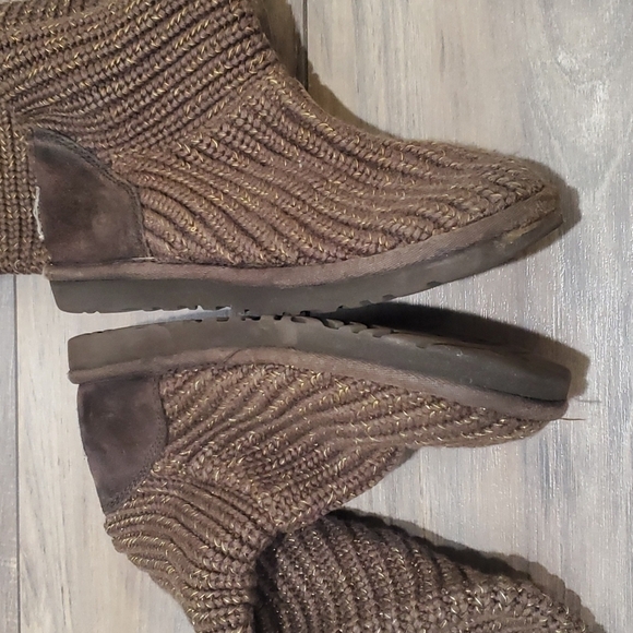 Ugg Classic Cardi 1876 Sweater Knit boots shoes 3 button sz 6 - Picture 7 of 15